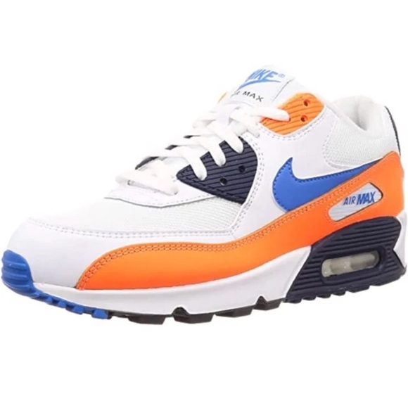new • nike air max 90 essential sneakers